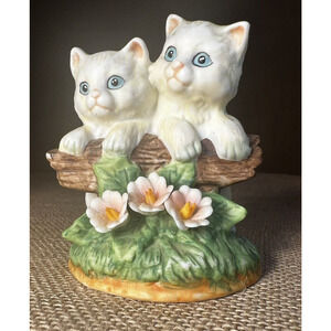 Vintage Pair of Kitty Cats Kittens Porcelain Figurine 1980's